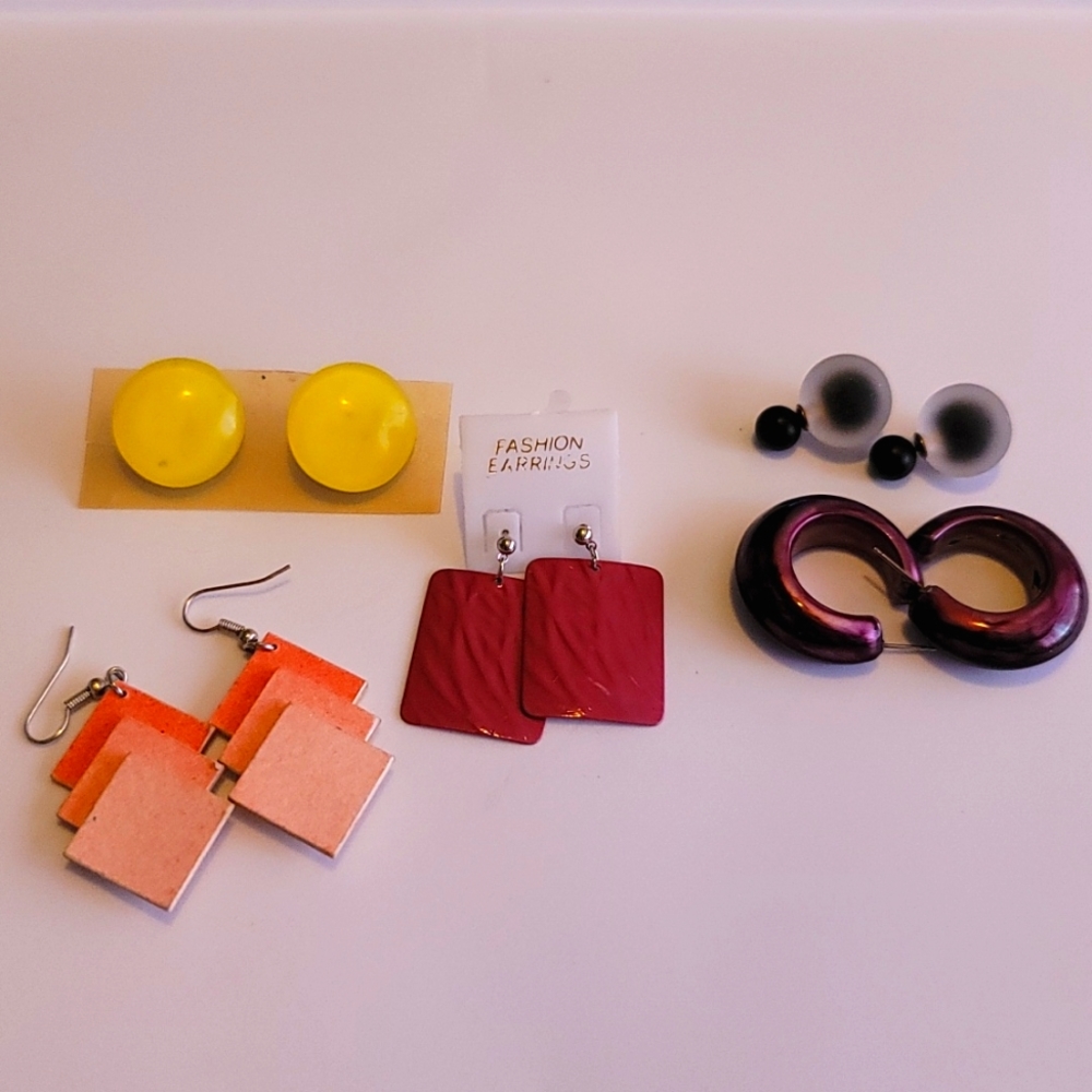 Set of 5 Vintage Earrings